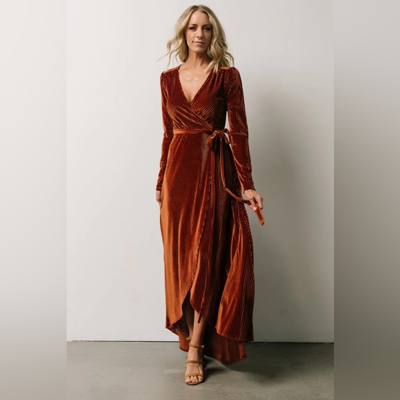 BalticBorn Jada Ribbed Velvet Maxi Dress in Copper - Small - Picture 5 of 5